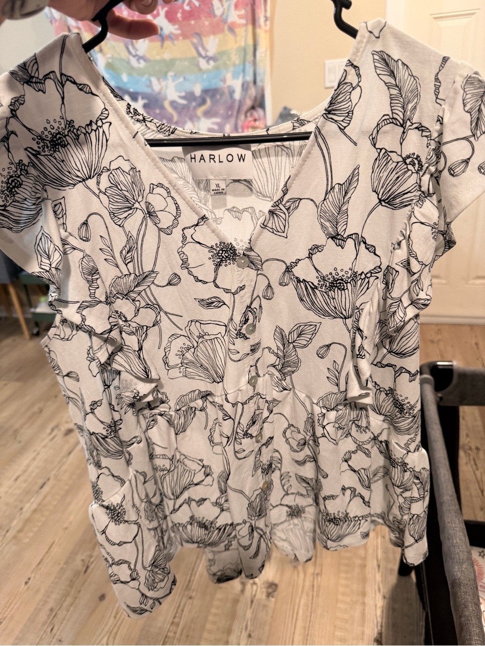 Harlow White Floral V-Neck Ruffle Blouse